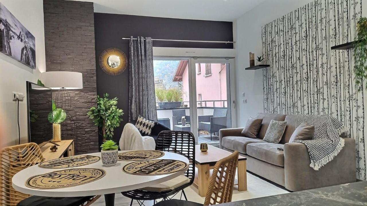 Black&White Home-By So'Serenityhome-Balcon-Parking Cluses Ngoại thất bức ảnh