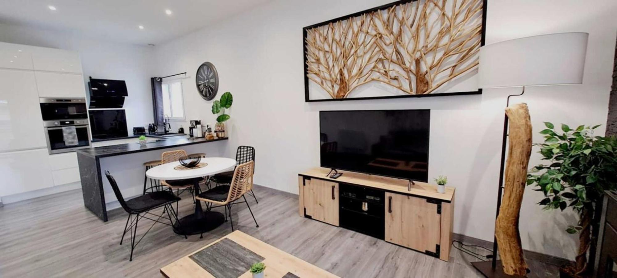 Black&White Home-By So'Serenityhome-Balcon-Parking Cluses Ngoại thất bức ảnh