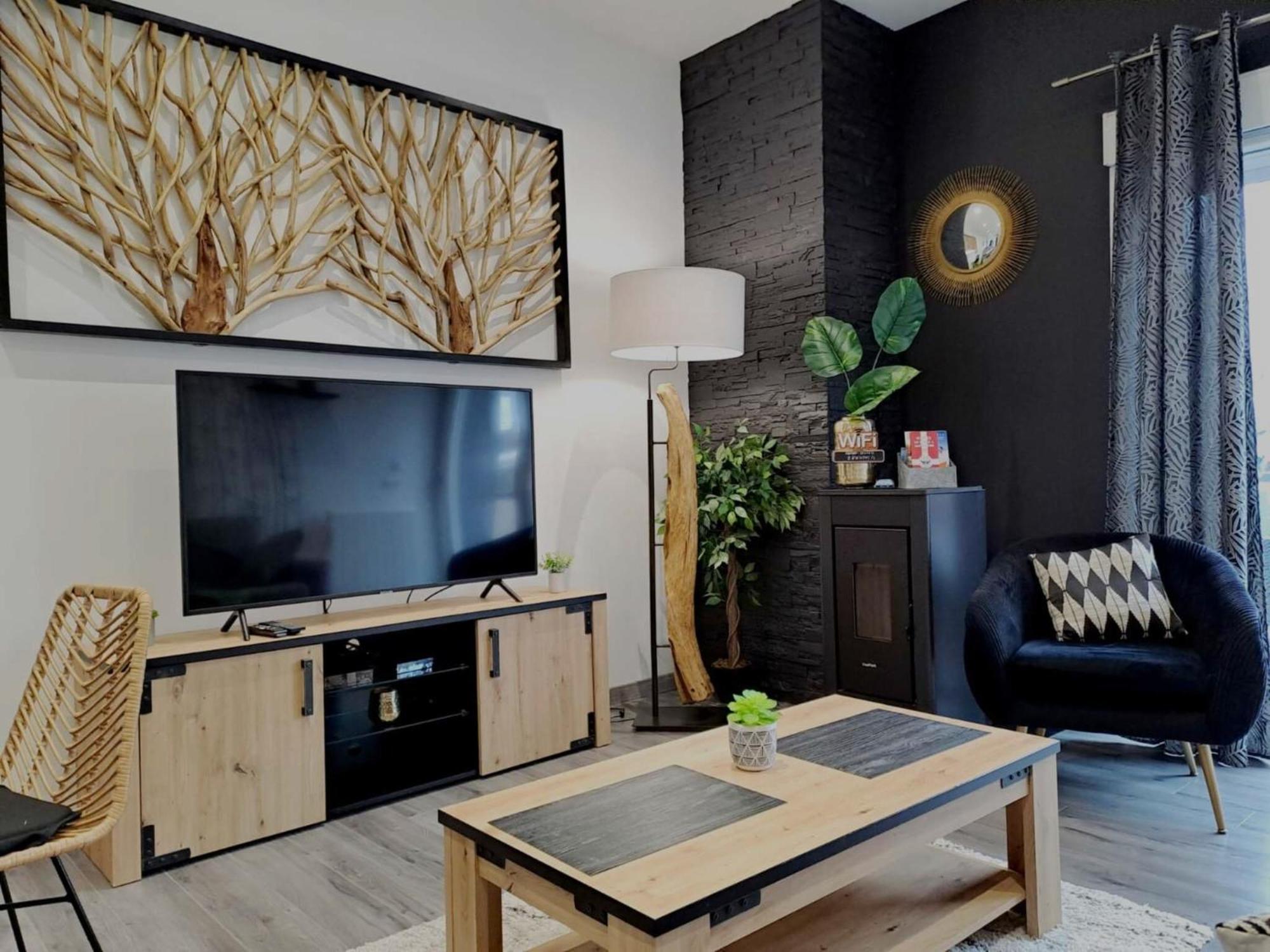 Black&White Home-By So'Serenityhome-Balcon-Parking Cluses Ngoại thất bức ảnh
